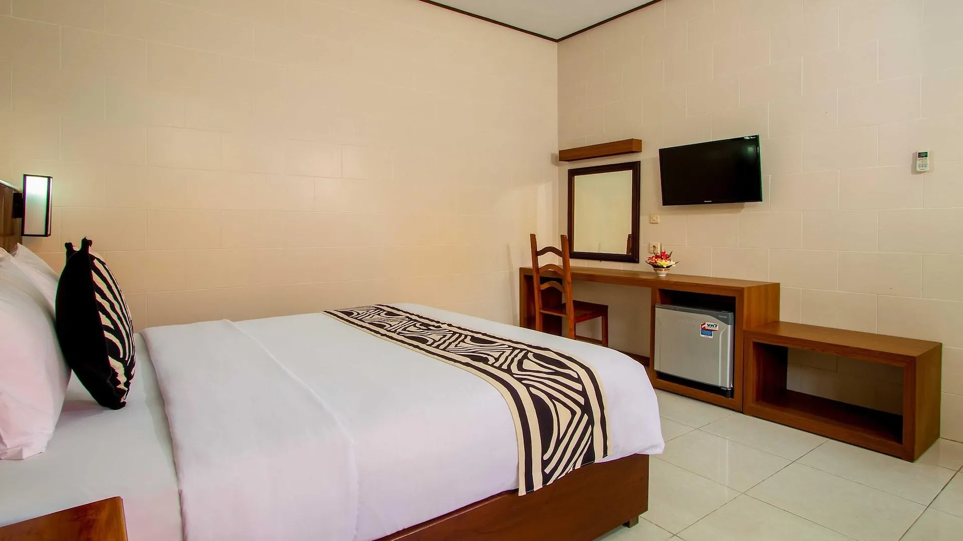 Suriwathi Hotel Kuta  Kuta (Bali)