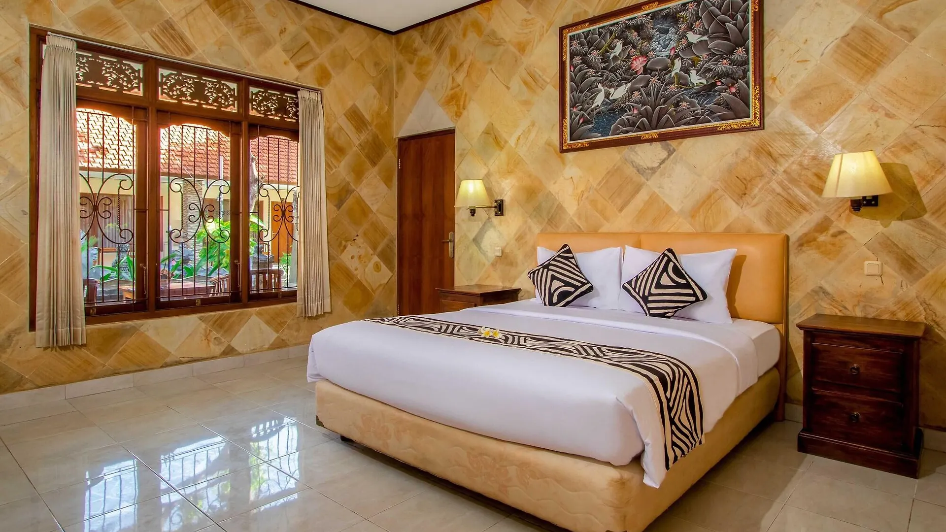Suriwathi Hotel Kuta