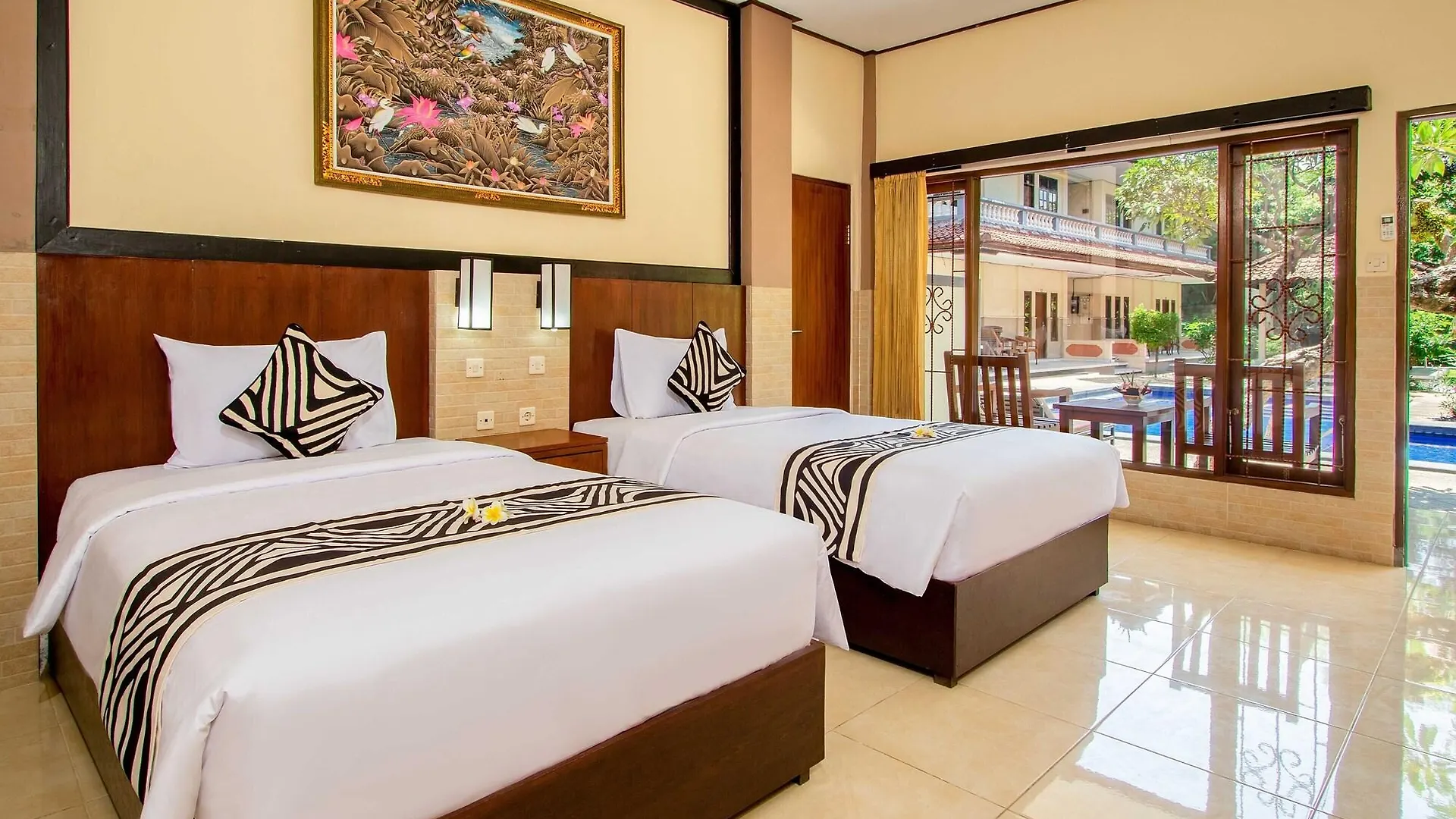 Suriwathi Hotel Kuta  Kuta (Bali)