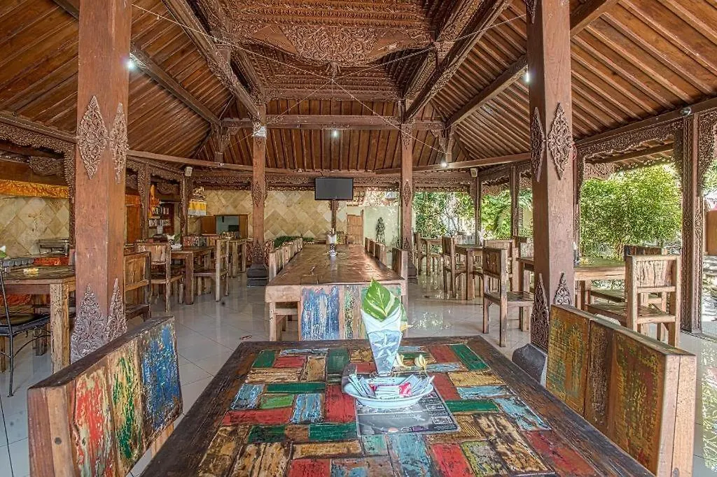 Suriwathi Hotel Kuta  3*, Kuta (Bali)