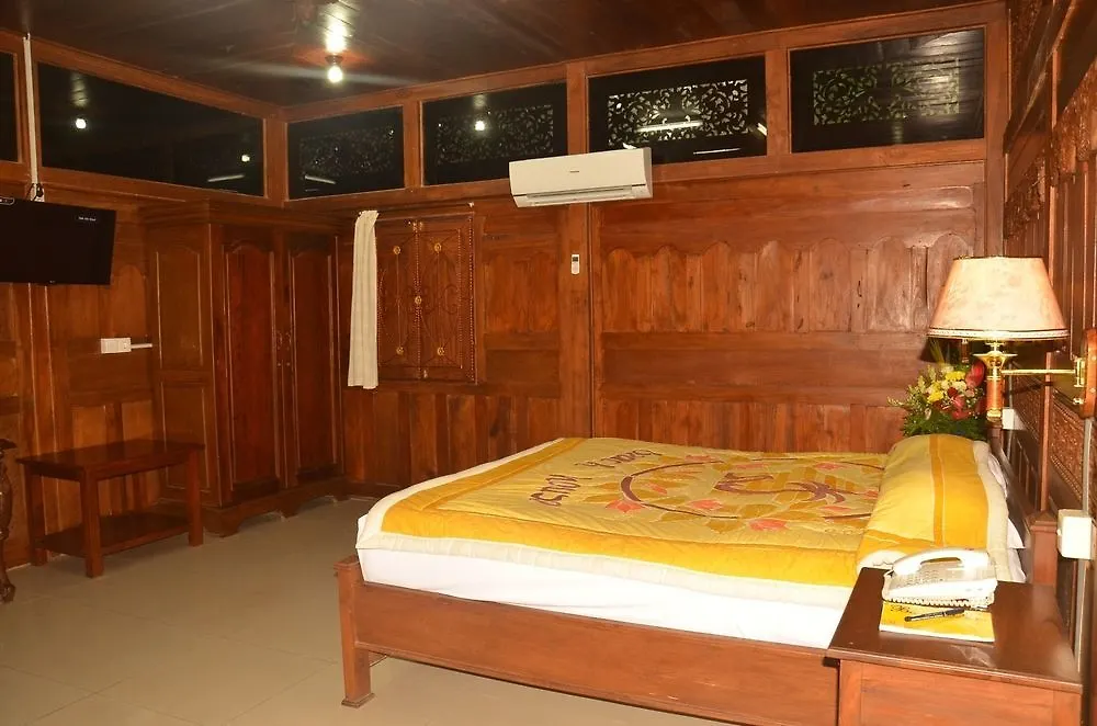 Suriwathi Hotel Kuta